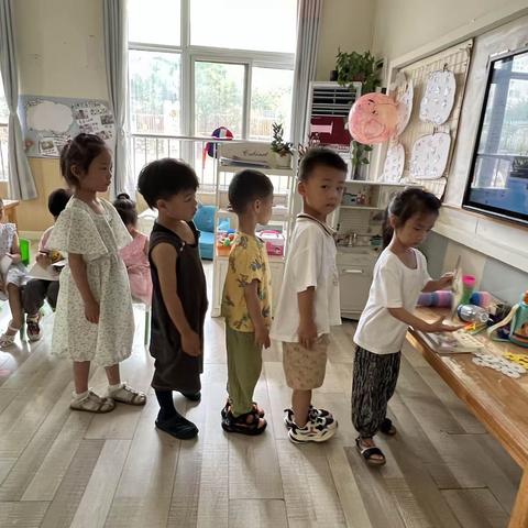 时光不语 静待花开——开发区二幼小班幼儿能力测评