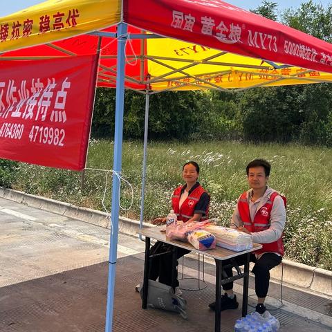 华州区农业机械化发展中心 开展“三夏”期间爱心服务 活动﻿纪实