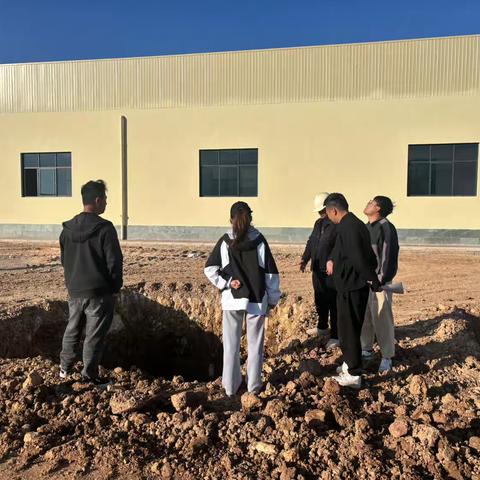 施甸县城客运站及物流综合建设项目——三期驾校、检测站项目召开施工技术交底会议及基础验槽现场工作会