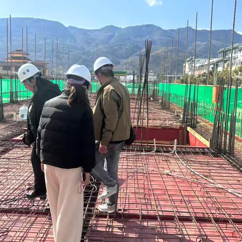 施甸县城客运站及物流综合建设项目——三期驾校、检测站客货邮业务用房-0.4～4.2m柱、二层梁板钢筋模板及外检、环检用房短柱、地梁钢筋验收工作会