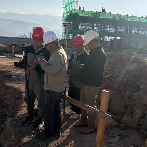 施甸县城客运站及物流综合建设项目——三期驾校、检测站安检用房及外检、环检用房规划验线现场工作会