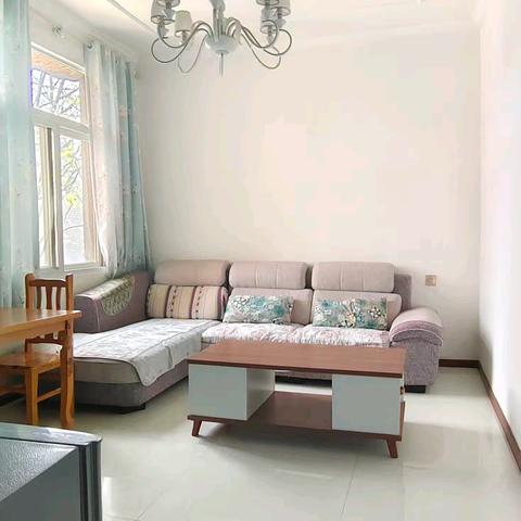 ❤️急售:环湖中学旁，黄金楼层，3室1厅1卫，全精装，家具家电齐全空调2台，有门卫，可停车，24.8万不包证，老证66671