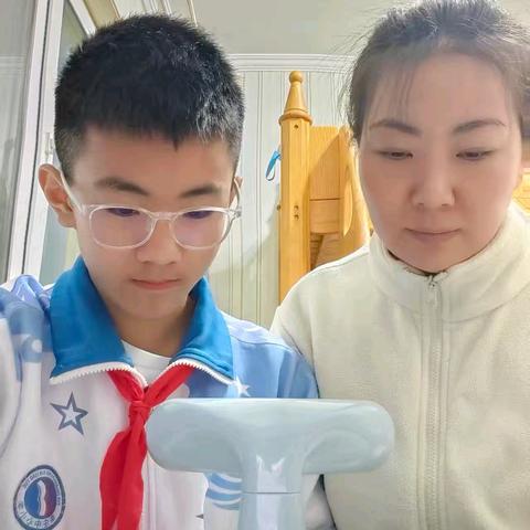 新思享 阅幸福 ‍ ——前辛庄联合小学开展亲子共读英雄故事活动系列展播 ‍（三）