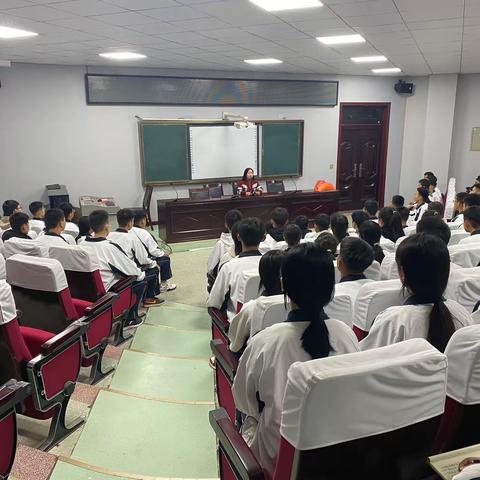 林州职业教育中心机电信息学院——“学生会干部会议”