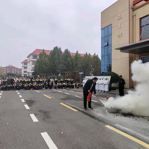 以“练”促防 防患未“燃”——益民实验小学开展灭火和应急疏散安全演练