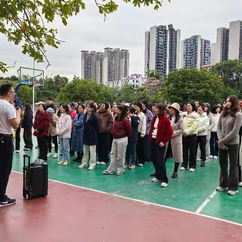 凝心聚力拔山河，团结奋进展风采 ——白蕉镇中心小学工会拔﻿河比赛圆满落幕