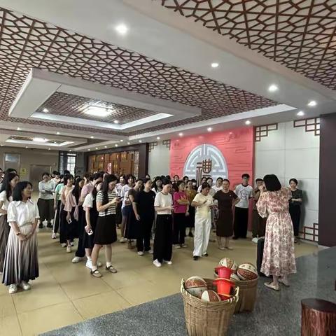 活力四射，展现自我 ——记白蕉镇中心小学教职工趣味文体活动