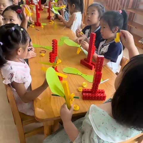 ✨《洪恩机器人课》🚀开课了