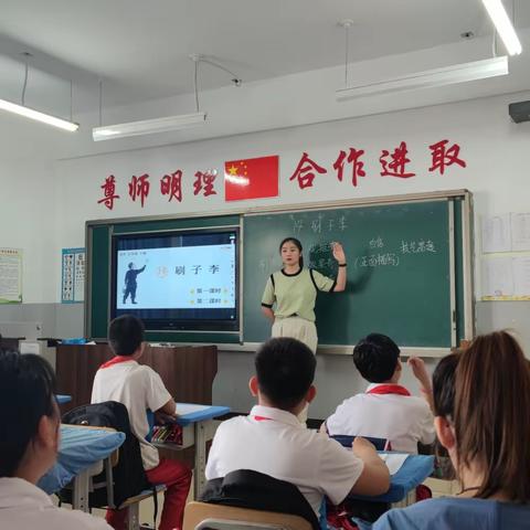 龚庄中学小学部“核心素养下习作单元中的阅读教学”主题研讨活动