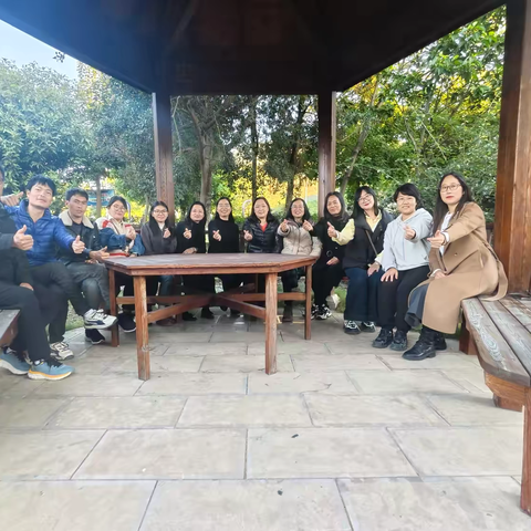 且研且教有备而行 且思且行聚力启航  ——峨山县初中信息技术名师工作室 第二次线下研修活动