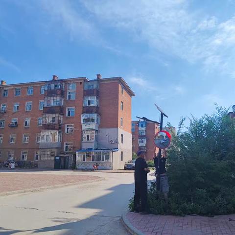 携手共建，守护安全——广角镜照亮社区温馨之路