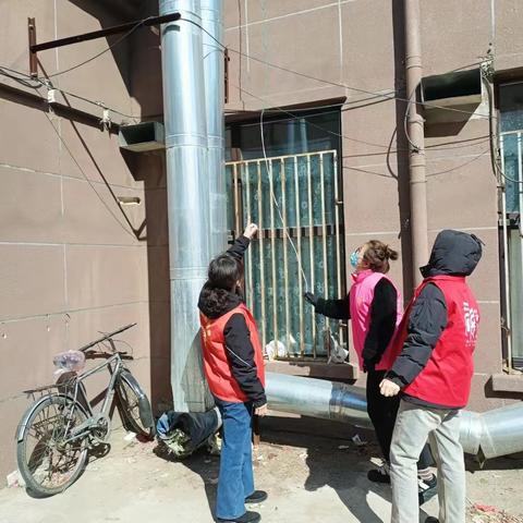跃进街道北疆社区新时代文明实践站开展整治电动自行车“进楼入户”和电动车“飞线”楼道充电等安全隐患排查活动