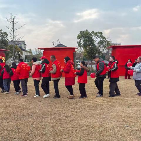 残健共舞，草坪欢聚——残疾人之家与舞蹈队户外年会纪实