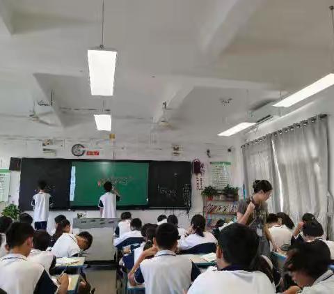 海南师范大学数学学科巡视指导八所中学的实习调研活动