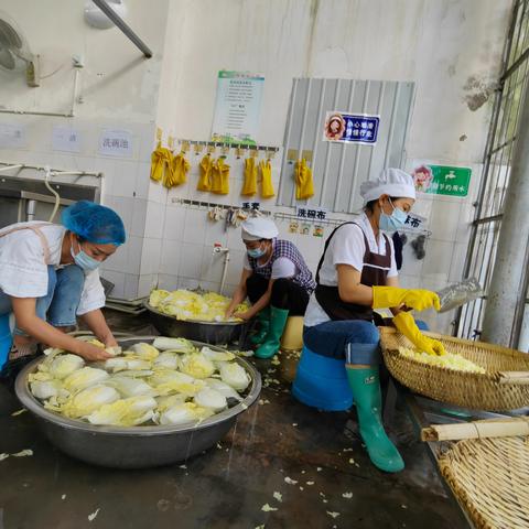 “健康膳食，快乐成长” ——霍市三园开展伙委会活动