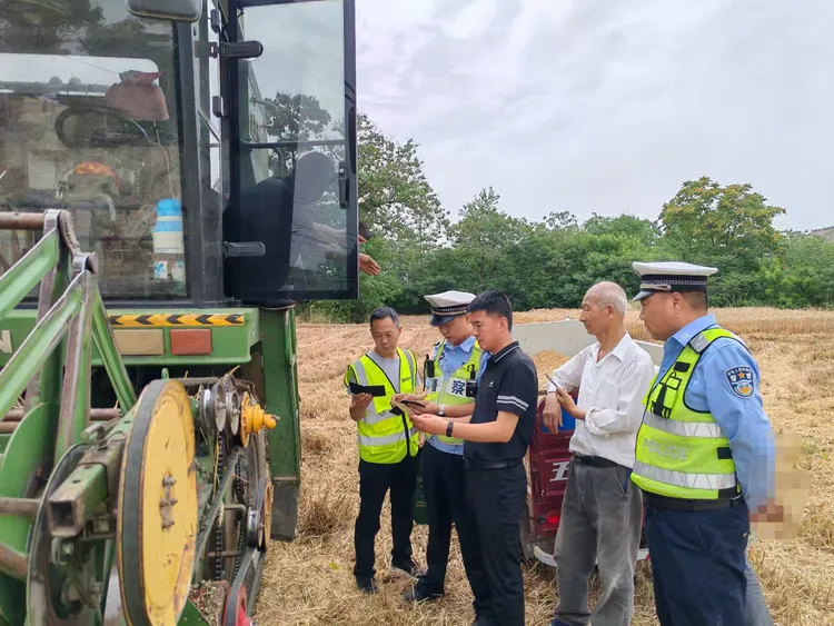 簡篇-又是一年豐收季
警農聯合保安全