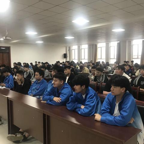 “纪律牢记心，共创文明寝”——抚顺市技师学院召开全体住宿生大会