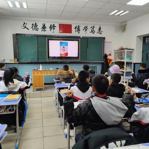 快乐的室内手势健身操——乌鲁木齐高新区（新市区）育英中学