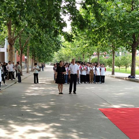 为梦出征    不负韶华  ——  卢氏县创新实验学校助力2023届九年级中考送行会