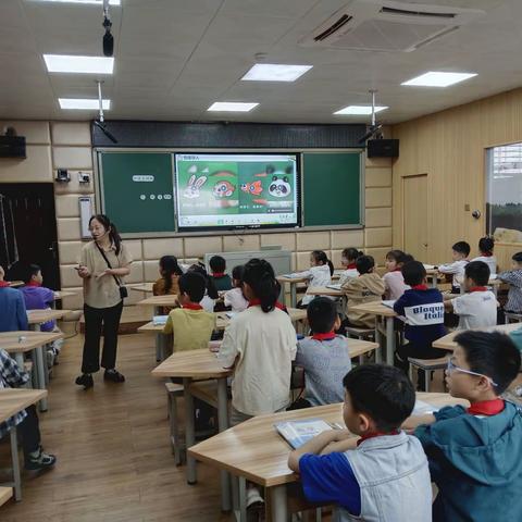 课题凝思，以研促长—第八实验小学区级课题《基于“三会”理念下的小学数学课堂学习单的设计与应用研究》现场研讨活动