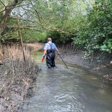 海口市综合执法局海洋和渔业行政执法支队第一大队开展无居民海岛巡查