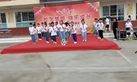 【石固镇中心小学】【两看两讲两比】放飞梦想，快乐成长——三年级六一儿童节汇演纪实