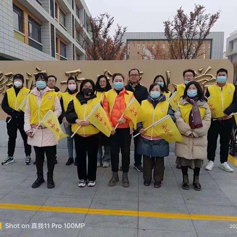 暖心护学，为爱站岗—平度经济开发区小学三（五）中队护学纪实