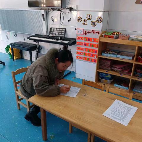 共筑安全，守护成长—邦均镇中心幼儿园开展冬季安全教育暨元旦假期家长会活动