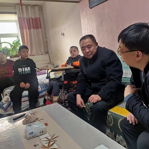 家访关爱暖人心，家校共育助成长