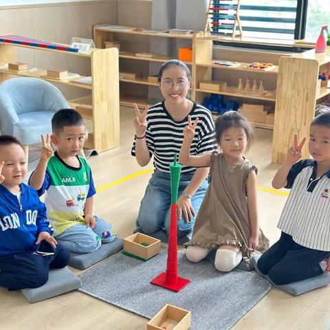 爱丁堡假日城市幼儿园蒙中一班精彩一周