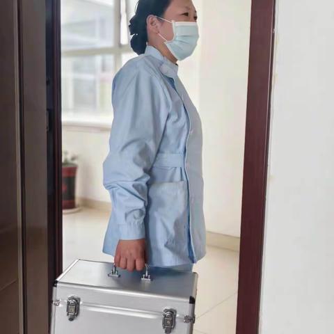 互联网+护理服务       轻松“一点”护理到家