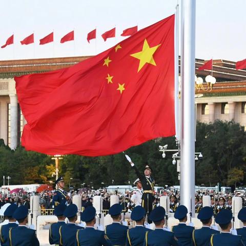 “翰墨悠悠书豪情，彩笔点点展风采”——莱州市玉皇中学校园艺术节“迎国庆”书画展精彩纷呈