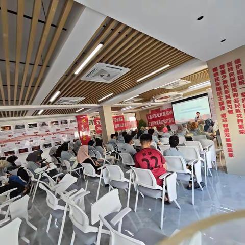 2025年天涯区回辉社区居委会健康调理班顺利开班啦