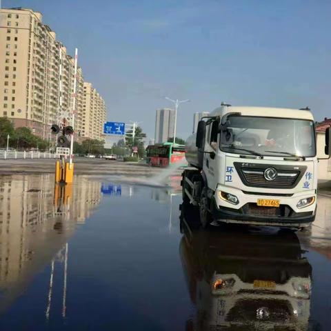 潞州环卫道路大清洗工作动态（6月5日）