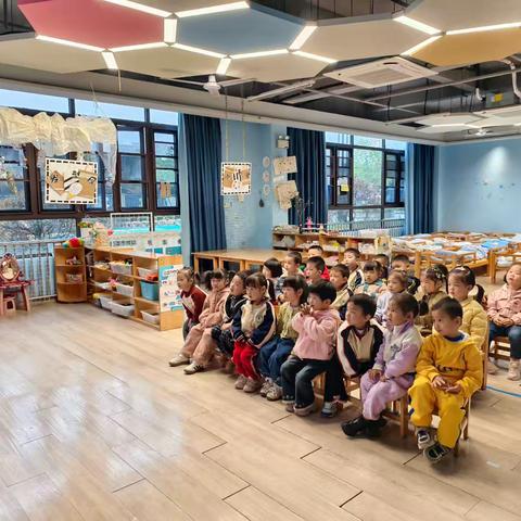 白衣天使进课堂，健康守护伴成长——广信区第五幼儿园小二班家长进课堂活动纪实