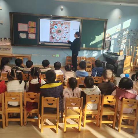 “袋”出创意，守护绿色家园——小二班班本课程活动