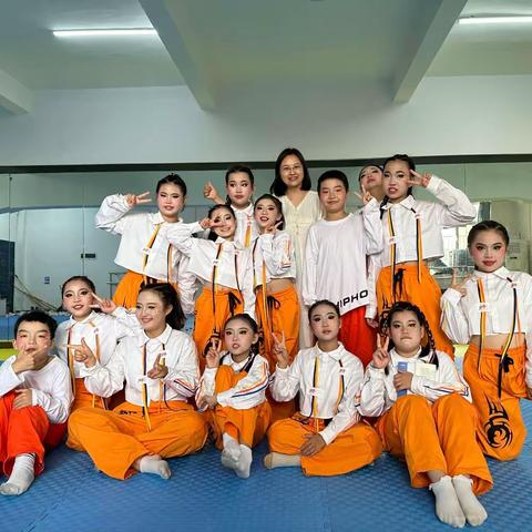 舞动校园 活力青春—记1913中队“阳光杯”体育校园文化节之健美操比赛