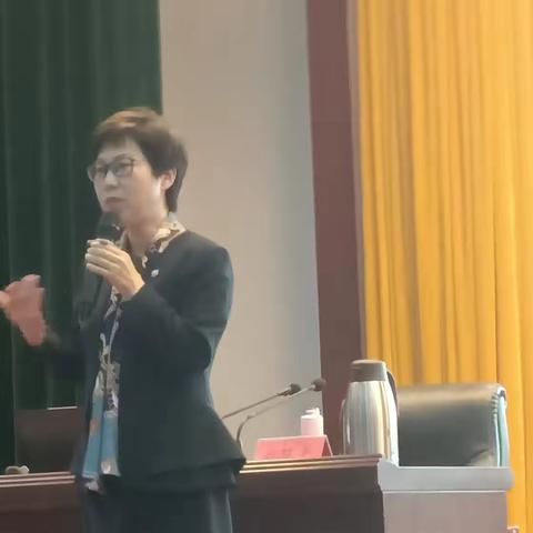 ——邓州市2024年中小学校长暑期培训第四天纪实