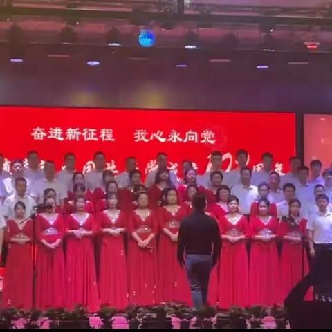 米粮镇举办庆祝建党102周年暨文艺演出活动