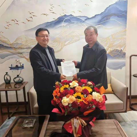 广平县财政局为广平县全国人大代表送去财政部长亲笔签署的感谢信