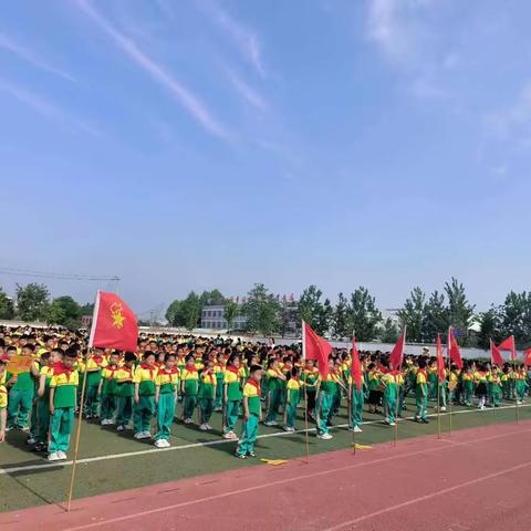 “少先队筑梦，红领巾飞扬”一年级入队仪式———欢口镇中心小学