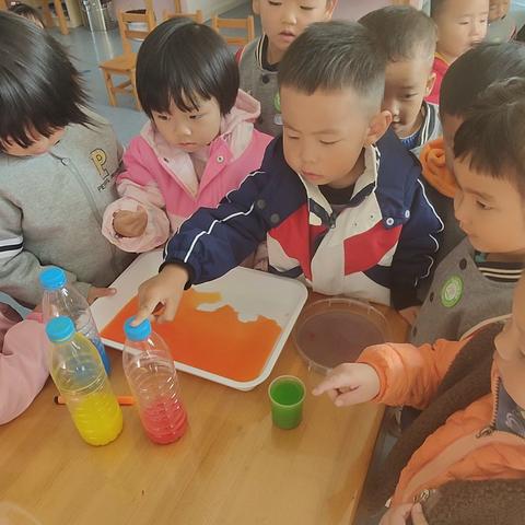 榆楚中心幼儿园的简篇