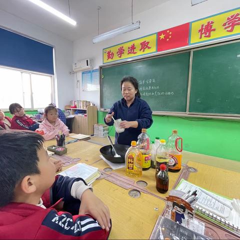 “烹”然心动，快乐我做“煮”——骆庄小学五（1）班“小厨神”厨艺展示！