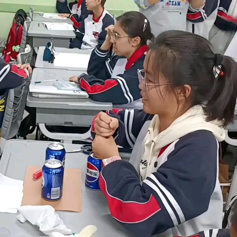 思维打破边界，热机在指尖“沸腾” ——霍城县初级中学物理学科跨学科：制作热机模型学生活动展纪实