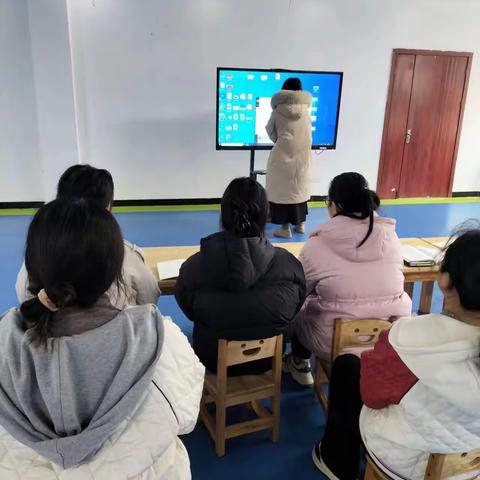 昆山公寓幼儿园数学教研培训——以教促研，趣味数学