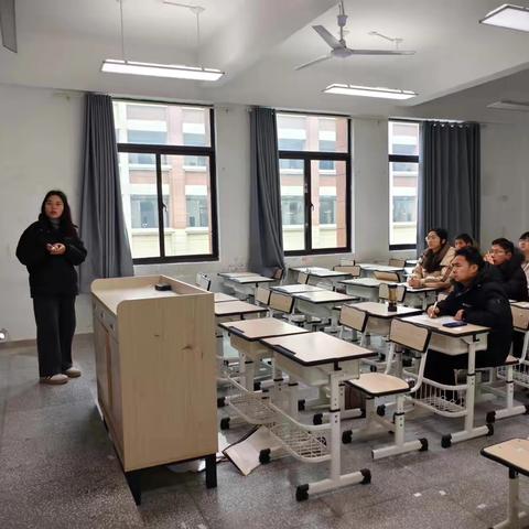 春日研读赋能量，课标指引助成长——华东师范大学上饶实验中学初中部物化组“研课标，说教材”活动