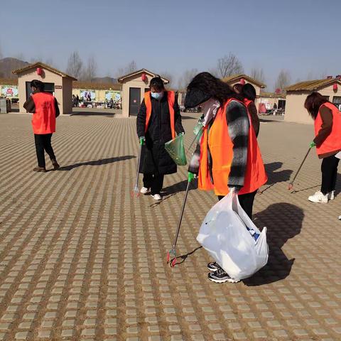 南八家子乡开展“美丽北票 我在行动”环境整治活动