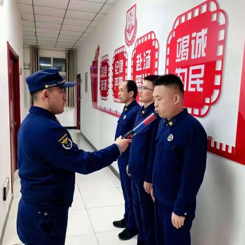 元旦前金花北路消防救援站一行对居然之家小型站节前常态化督导检查