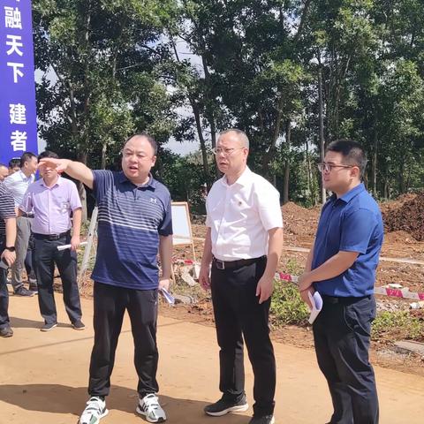 刘峰松率队到母瑞山农场公司开展土地综合整治和耕地“两非”专项整改复耕工作调研