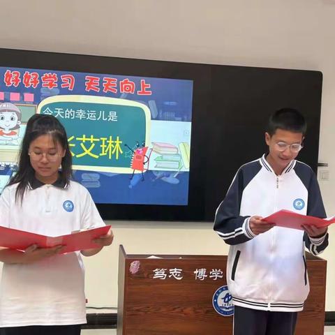 善于发现，勤于思考，“新闻”就在身边——音德尔第一中学初二年级新闻采访与写作实践